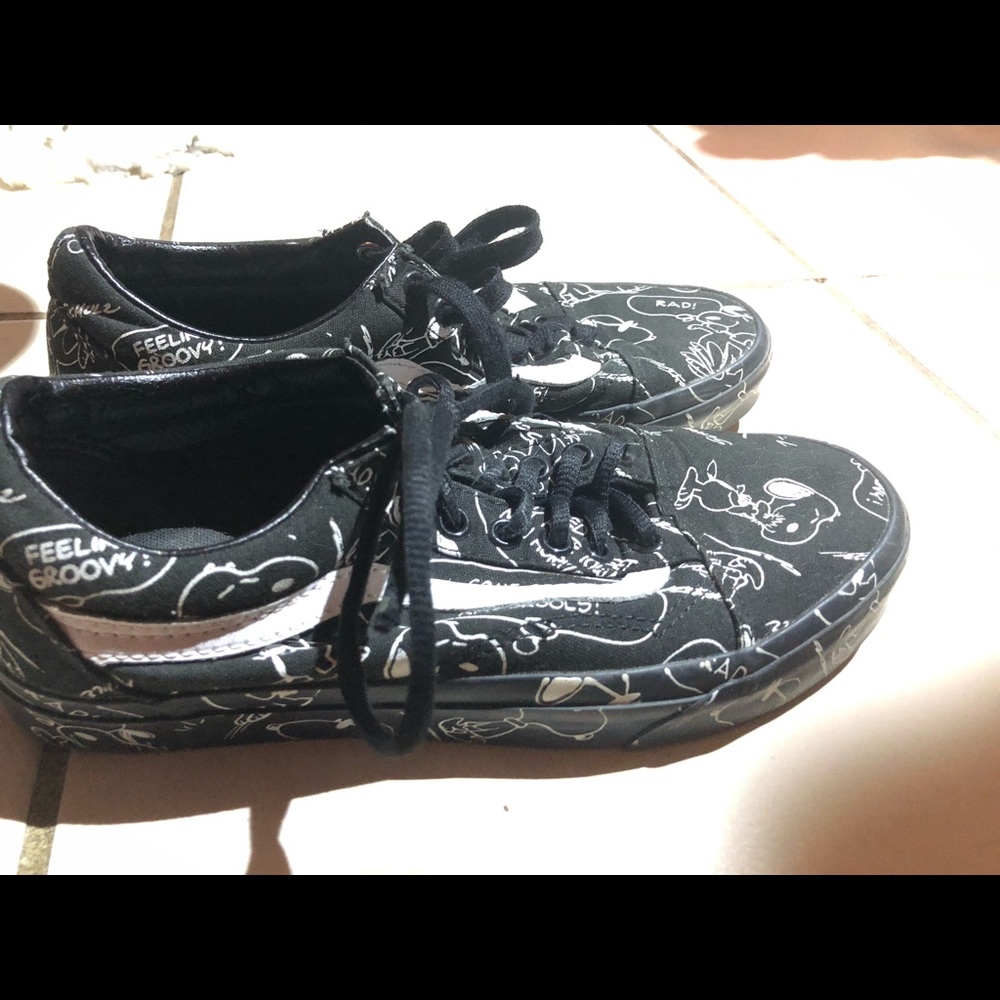 Snoopy Vans